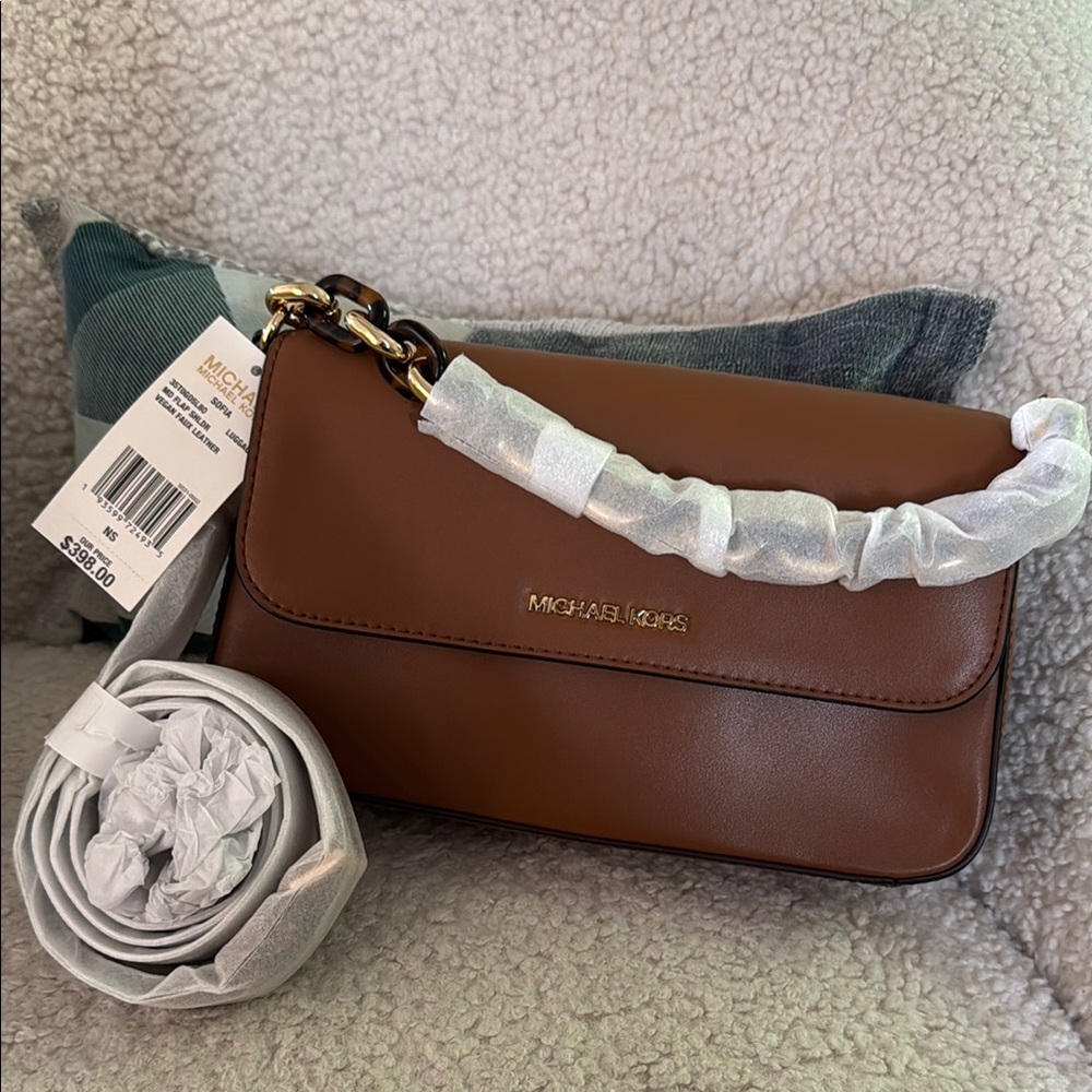 Michael Kors Medium shoulder bag with Detachable Strap